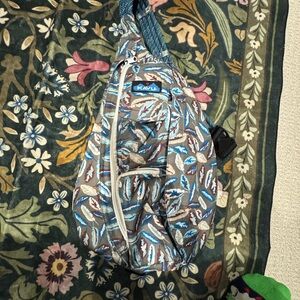 KAVU Women's Leaf Pattern Sling Bag - Blue and Brown